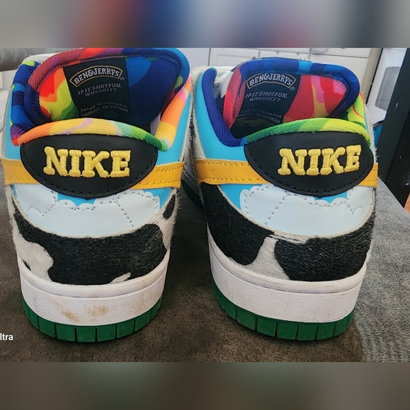 Nike Dunk Low SB x Ben & Jerry's Chunky Dunky - Picture 3 of 7